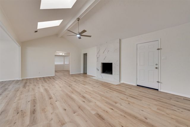 1700 Prestonwood Drive, Arlington, TX 76012