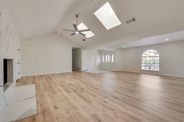 1700 Prestonwood Drive, Arlington, TX 76012