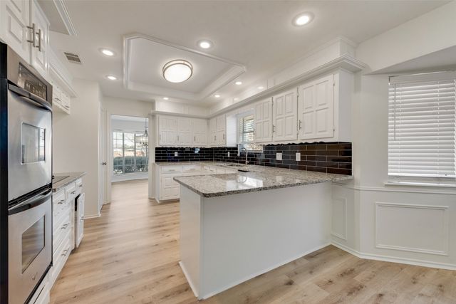 1700 Prestonwood Drive, Arlington, TX 76012