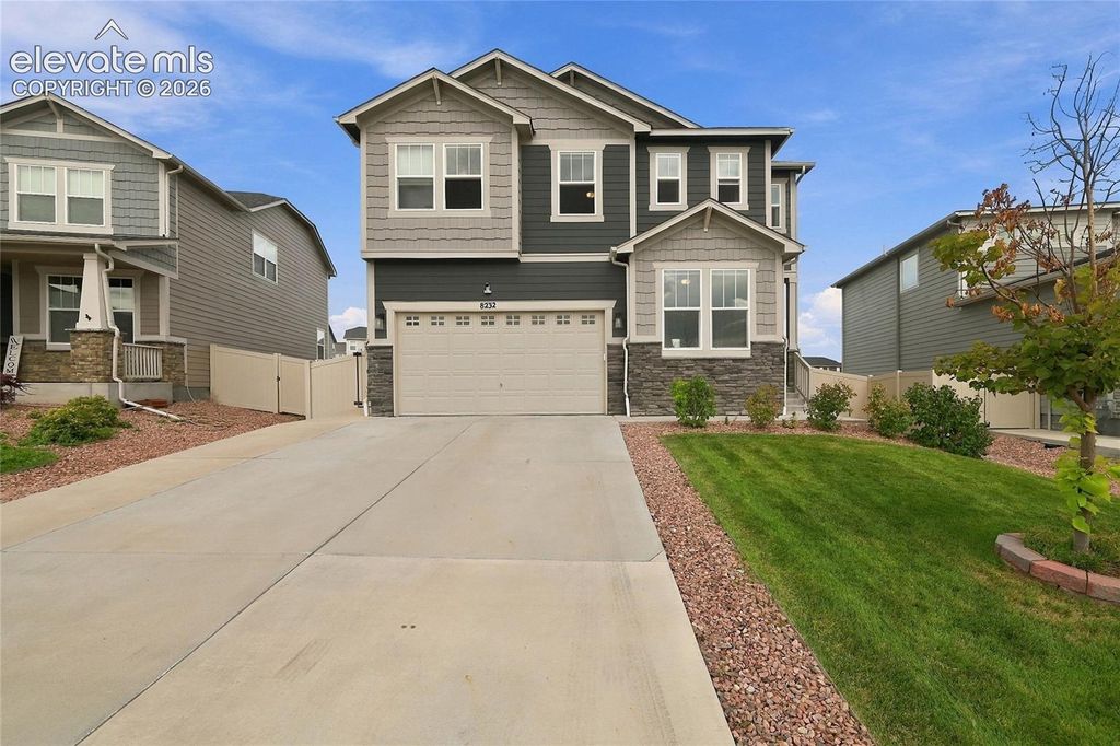 8232 Falling Rock Drive, Colorado Springs, CO 80925 — photo 2