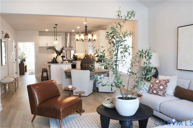 8642 Bethany Creek Ave, North Chesterfield, VA 23236