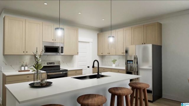 8136 KIMBRELL STATION LOOP, Mccalla, AL 35111