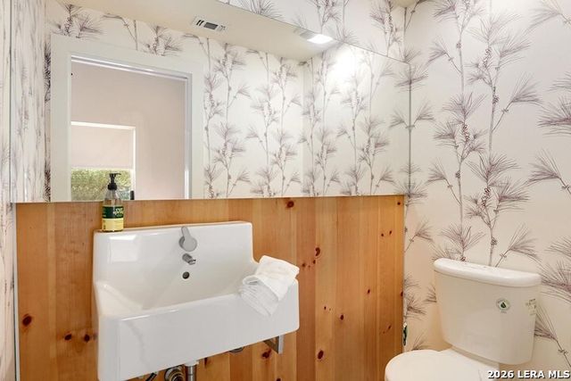 110 Biering, San Antonio, TX 78210