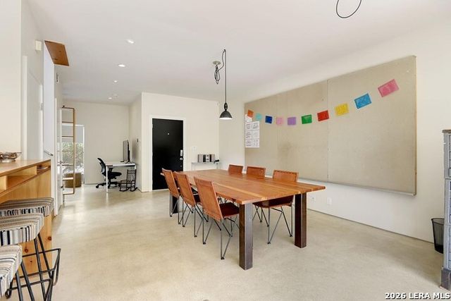 110 Biering, San Antonio, TX 78210