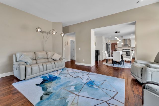 46776 Mornington Road, Canton, MI 48188