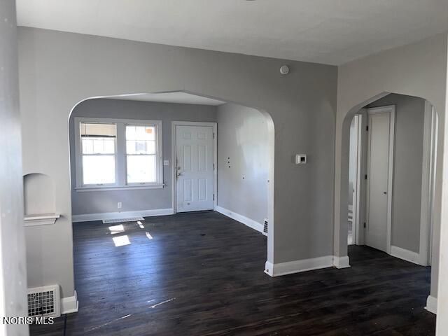 2555 Oak Grove Place, Toledo, OH 43613