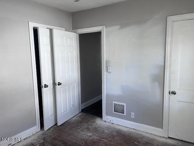 2555 Oak Grove Place, Toledo, OH 43613
