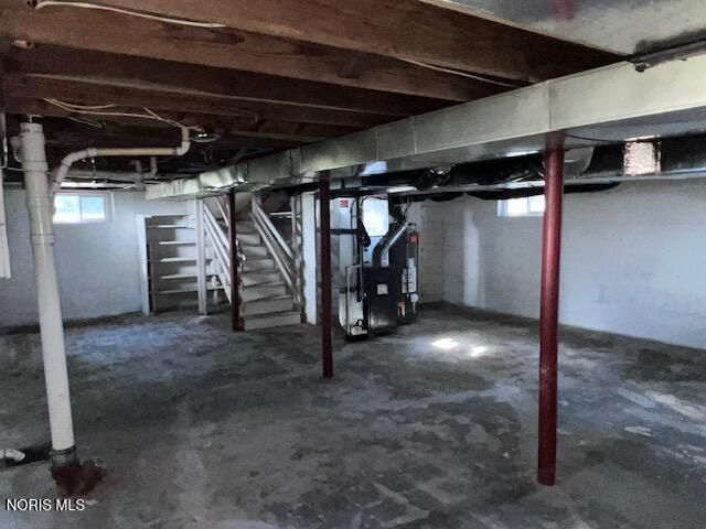 2555 Oak Grove Place, Toledo, OH 43613