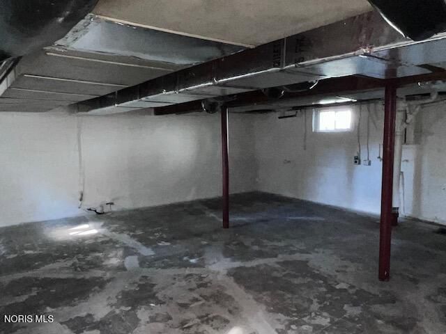 2555 Oak Grove Place, Toledo, OH 43613