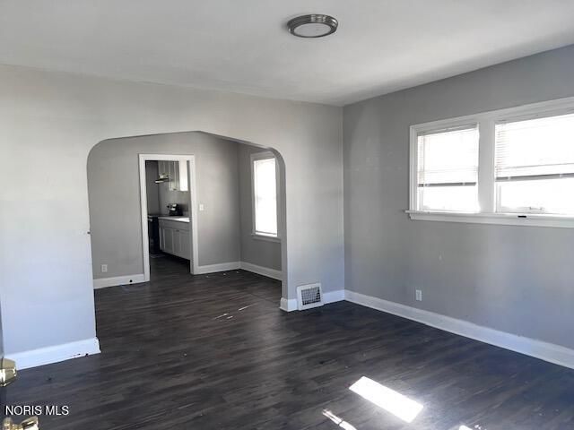 2555 Oak Grove Place, Toledo, OH 43613