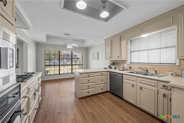 3601 Willow Bend Circle, Waco, TX 76708