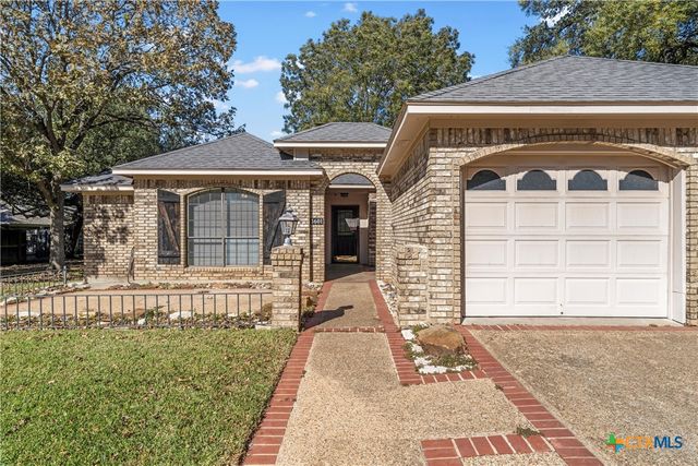3601 Willow Bend Circle, Waco, TX 76708