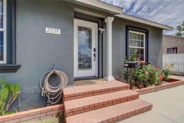 2235 S Parton Street, Santa Ana, CA 92707