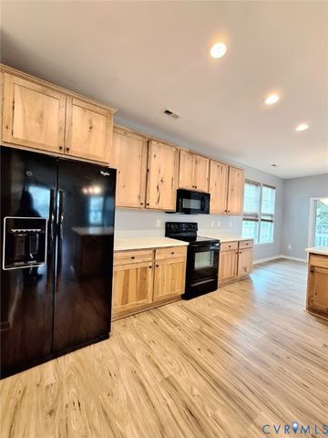 9265 Sedgehill Ct, Mechanicsville, VA 23116