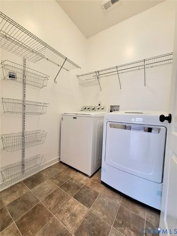 9265 Sedgehill Ct, Mechanicsville, VA 23116