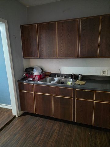 2210 Eugene Street, Dallas, TX 75215