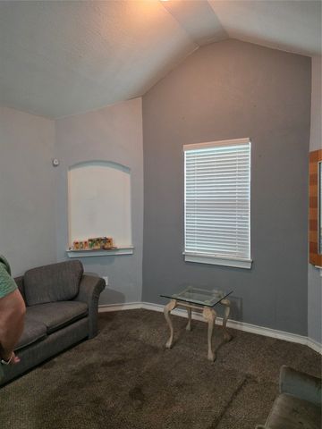 2210 Eugene Street, Dallas, TX 75215