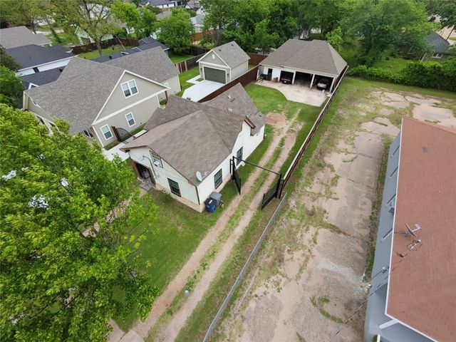 2210 Eugene Street, Dallas, TX 75215