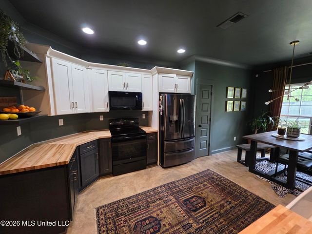 14929 Strickland Road, Byhalia, MS 38611