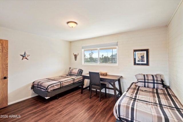 1908 W BERRIDGE Lane 11, Phoenix, AZ 85015