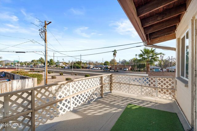 1908 W BERRIDGE Lane 11, Phoenix, AZ 85015