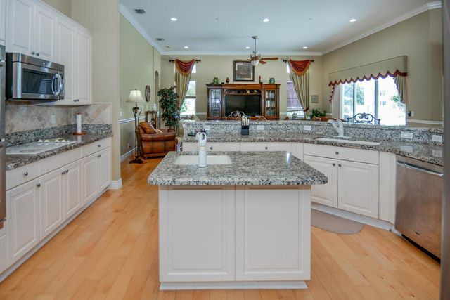 4676 Manderly Drive, Wellington, FL 33449