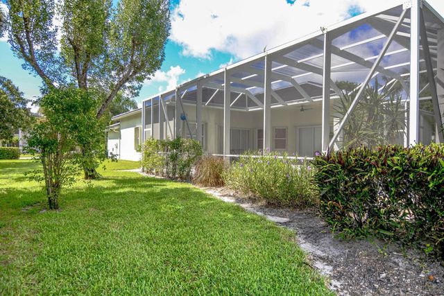 4676 Manderly Drive, Wellington, FL 33449