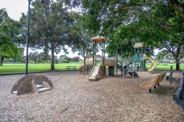 4676 Manderly Drive, Wellington, FL 33449