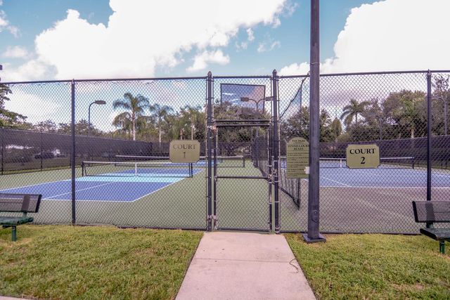 4676 Manderly Drive, Wellington, FL 33449