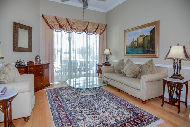 4676 Manderly Drive, Wellington, FL 33449
