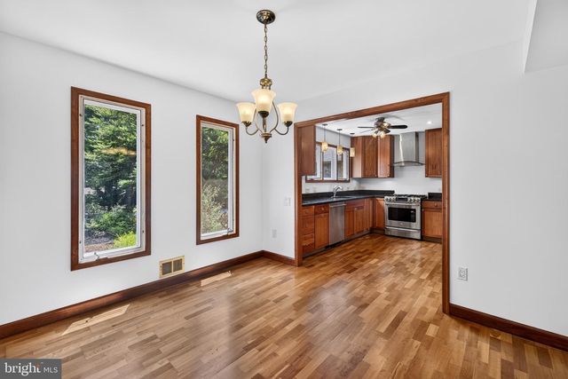 13 GUY CT, Rockville, MD 20850