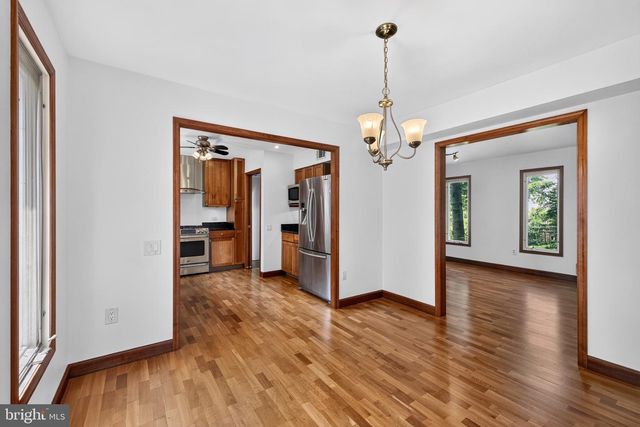 13 GUY CT, Rockville, MD 20850