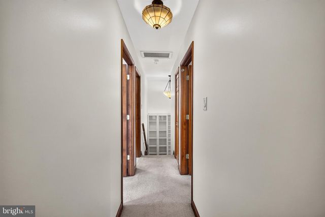 13 GUY CT, Rockville, MD 20850
