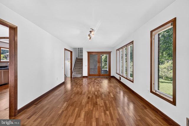 13 GUY CT, Rockville, MD 20850