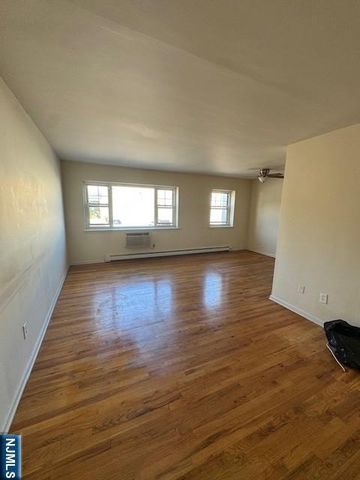 79 Washington Avenue 5, Dumont, NJ 07628