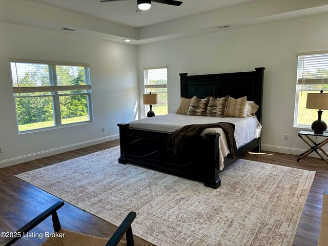 112 Sunny Ln, Sanders, KY 41083