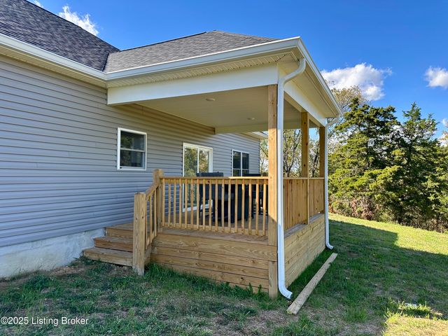 112 Sunny Ln, Sanders, KY 41083