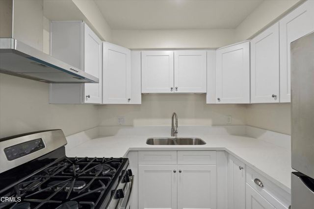 624 Silver Lake Boulevard 3, Los Angeles, CA 90026