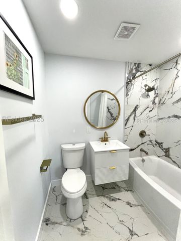 2 William Hilton Pkwy Apt 202, Hilton Head Island, SC 29926