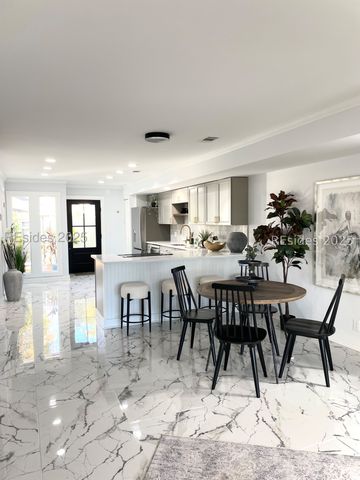 2 William Hilton Pkwy Apt 202, Hilton Head Island, SC 29926