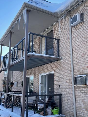 1717 E 14 Mile Road C, Birmingham, MI 48009