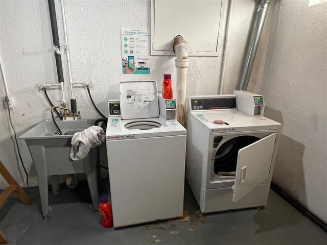 1717 E 14 Mile Road C, Birmingham, MI 48009