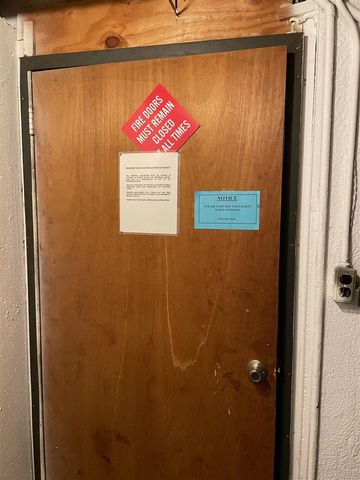 1717 E 14 Mile Road C, Birmingham, MI 48009