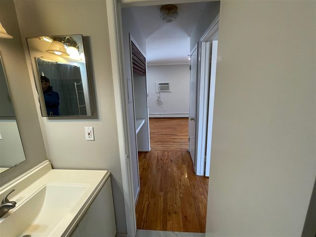 1717 E 14 Mile Road C, Birmingham, MI 48009