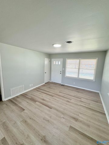 2208 Glen Iris Circle, Huntsville, AL 35810