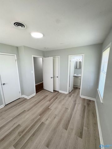 2208 Glen Iris Circle, Huntsville, AL 35810