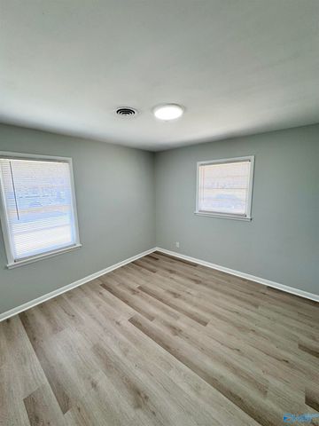 2208 Glen Iris Circle, Huntsville, AL 35810