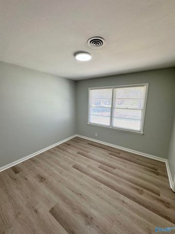 2208 Glen Iris Circle, Huntsville, AL 35810