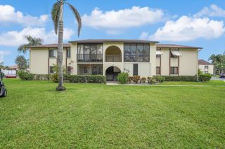 331 Knotty Pine Circle C-1, Greenacres, FL 33463