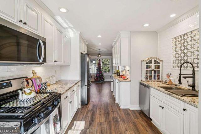 2382 Battle Forest Drive SW, Marietta, GA 30064